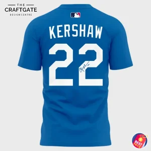 Back view of the royal blue Los Angeles Dodgers t-shirt featuring the name KERSHAW and the number 22 with a replica signature.